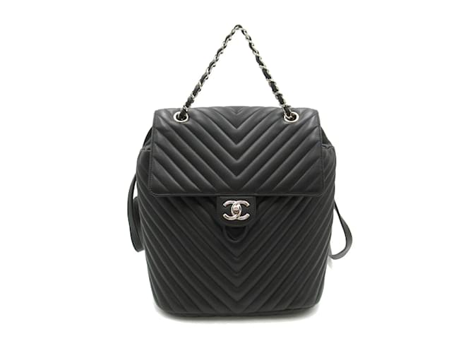 Mochila de couro de cordeiro V-Stitch da Chanel Preto  ref.1535060