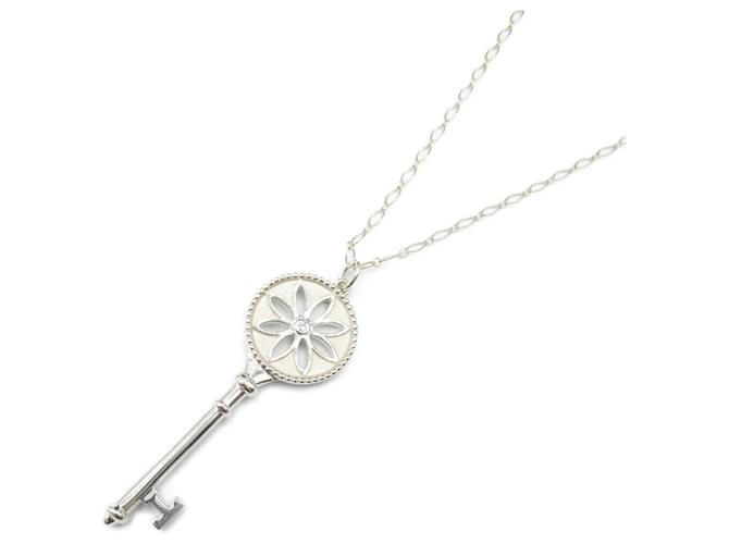 Tiffany & Co. Daisy Key Long Necklace Silvery Silver  ref.1535161