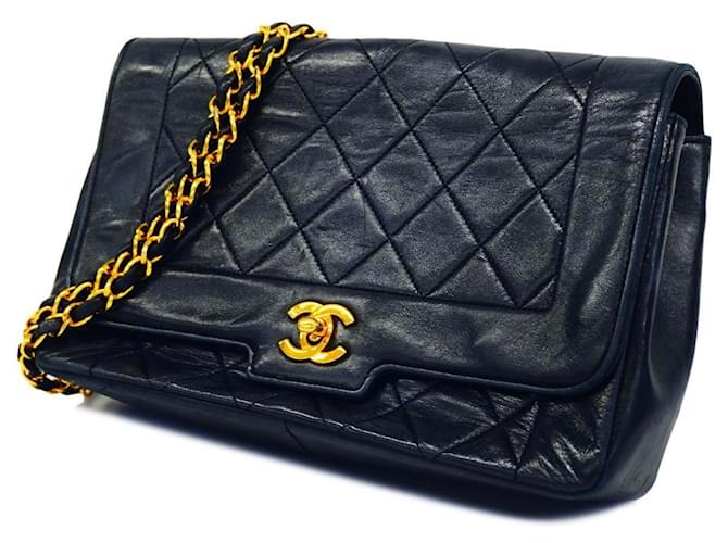 Schultertasche aus schwarzem Lammleder von Chanel  ref.1536368