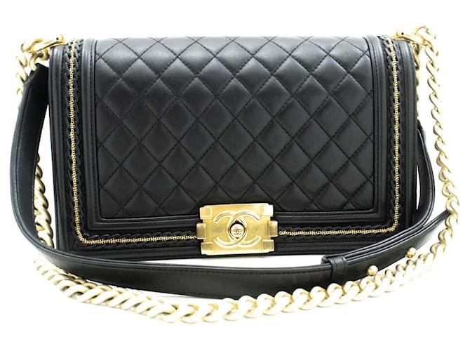 Le Boy Bolsa de Ombro Boy da CHANEL Preto Couro  ref.1537623