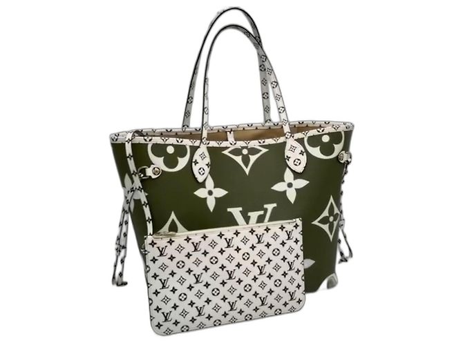 Cité Louis Vuitton Neverfull MM Monogram Giant Beige