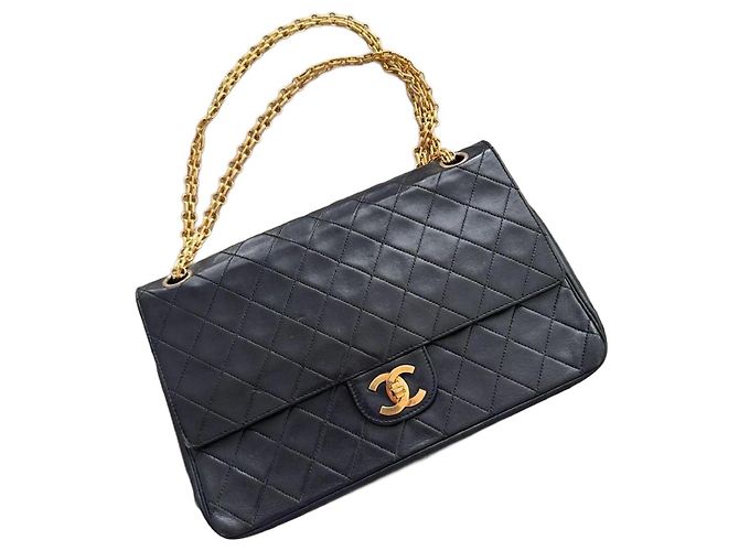 Timeless Chanel Handtasche aus Lammleder Schwarz mit Goldhardware