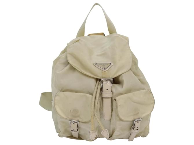 Sac à dos PRADA en nylon crème Auth 82694 Écru  ref.1539371