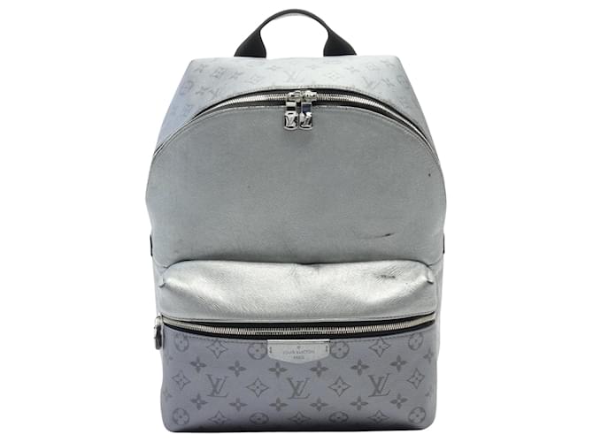 Louis Vuitton Discovery Silvery Cloth  ref.1539981