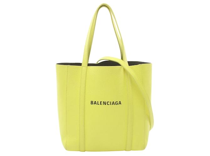 Balenciaga Everyday Cuir Jaune  ref.1542991