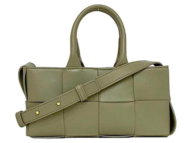 Bolsa de couro verde claro Bottega Veneta  ref.1543142