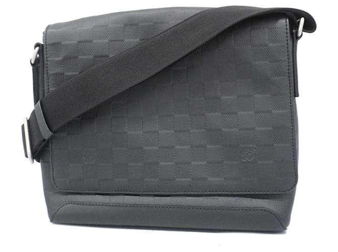 Bolsa de Ombro Louis Vuitton Damier Infinie District PM Preto  ref.1546807