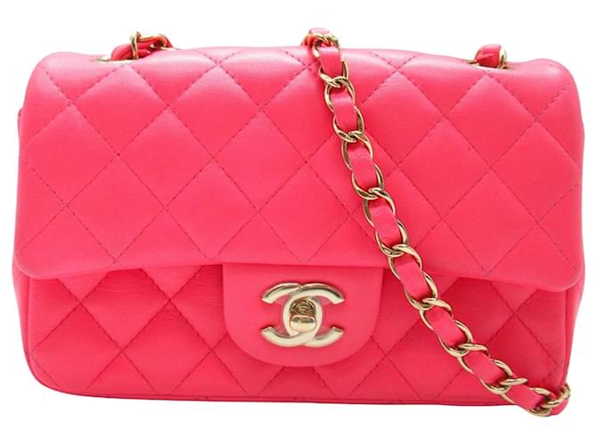 Classique Chanel Intemporel Cuir Rose  ref.1547313