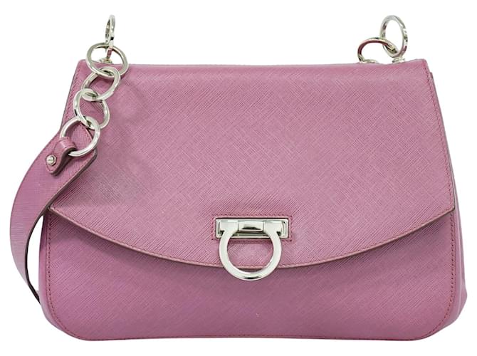 Salvatore Ferragamo Gancini Cuir Rose  ref.1547483