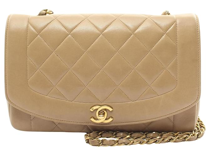 Chanel Diana Cuir Beige  ref.1547486