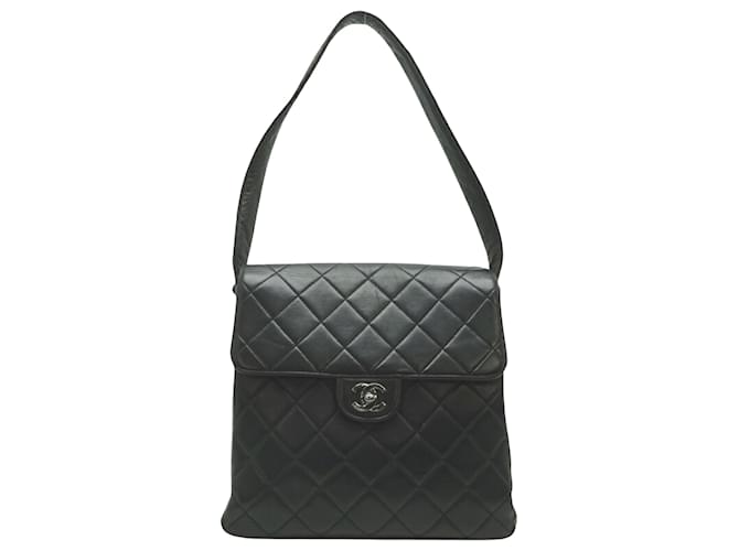 Timeless Chanel Matelassé Black Leather  ref.1547515