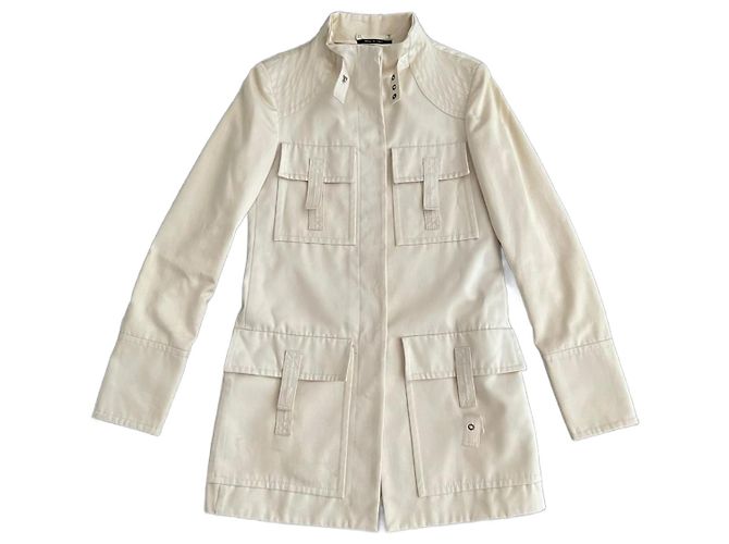 Weißer Multipocket-Mantel von Gucci von Tom Ford Frühjahr Sommer 2003.