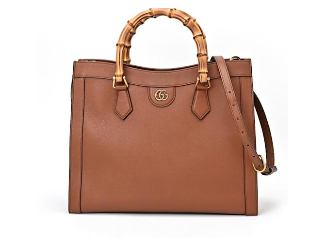 Sac à main Gucci Diana Medium Cuir Marron  ref.1548063