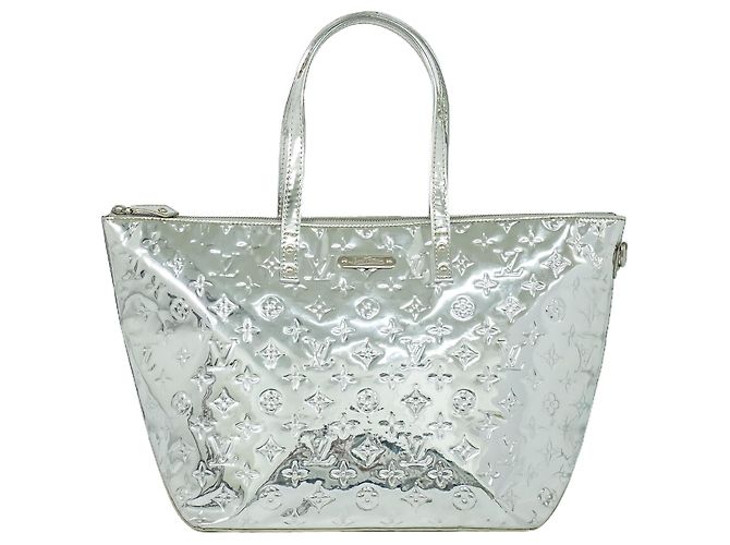 Louis Vuitton Bellevue Argento