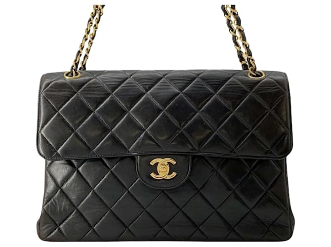 Chanel Timeless Black Leather  ref.1549156