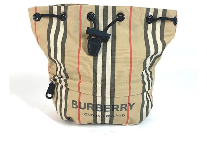 Burberry Beige Nylon Handbag  ref.1549697