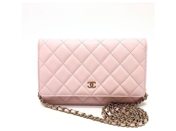 Bolsa de ombro em couro caviar rosa Chanel