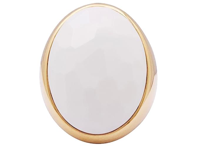 Pomellato 'Victoria' ring in yellow gold, cacholong.  ref.1549837