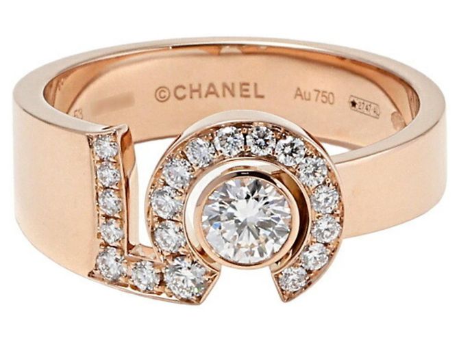 Timeless Chanel Número 5 Dourado