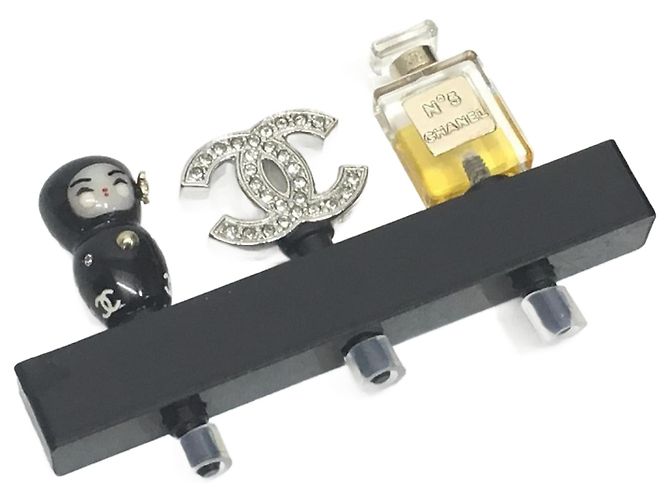 Chanel Shanghai Collection Earphone Jack Accessory Set Black 