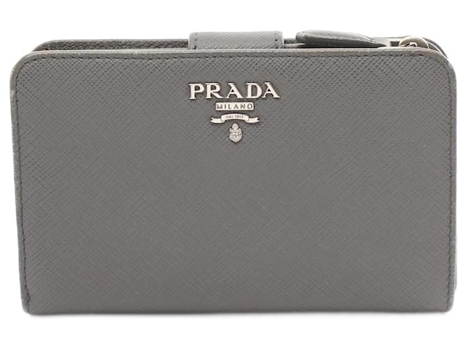 Billetera plegable Prada en cuero Saffiano gris Castaño  ref.1554156