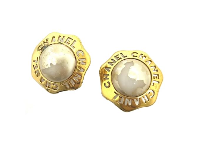 Timeless Chanel CC Mark Vintage Gold Clip Earrings Golden Gold-plated  ref.1554803