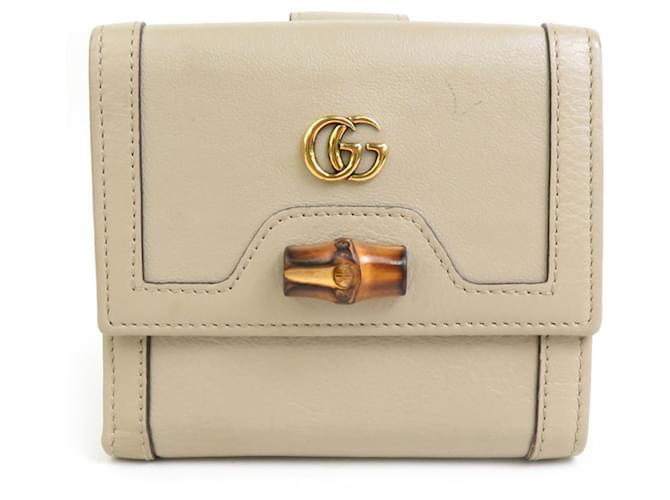 Marmont Gucci Bi-fold Wallet in Grayish Leather Grey  ref.1554869