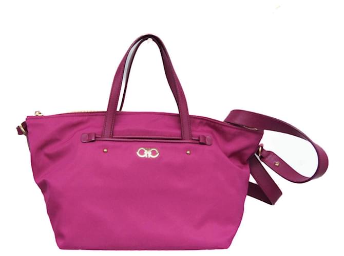 Borsa a mano in pelle rosa e nylon Salvatore Ferragamo  ref.1554980