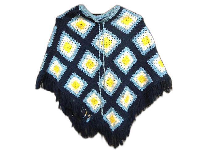 Autre Marque Wollponcho Gelb und Hellblau