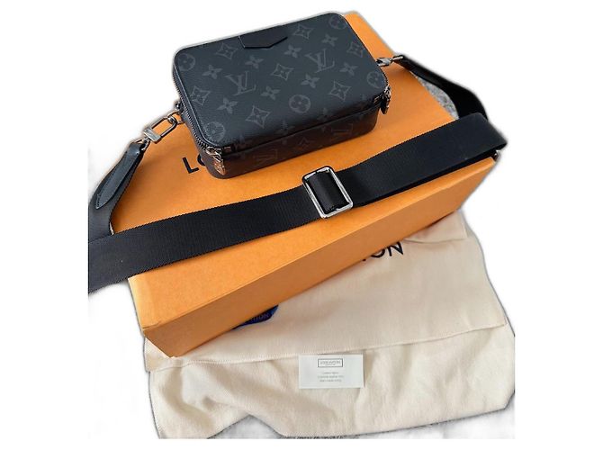 Louis Vuitton Alpha Wearable Monogram Black