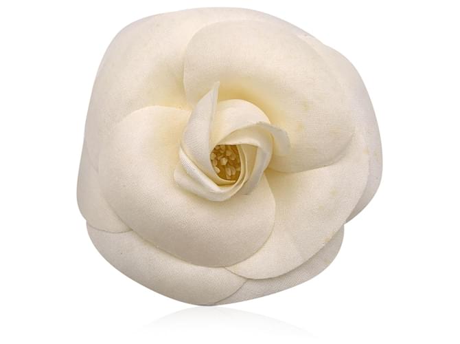 Chanel Vintage White Cloth Flower Camelia Camellia Brooch Pin  ref.1559072