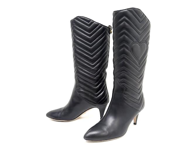 ブーツその他 GUCCI SIGNORINA BLACK LEATHER BOOT Gucci Boots Size 9 UK: Black Leather with Red GG Detail