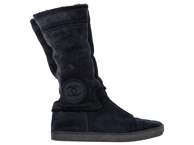 Botas de shearling con logo CC de Chanel en ante azul marino Negro