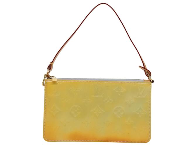 Louis Vuitton Lexington Amarelo Couro envernizado  ref.1560269