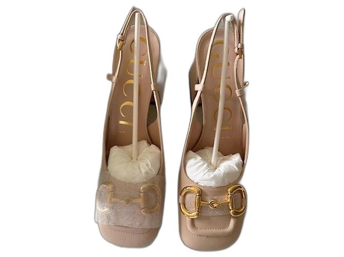 GUCCI Bebê 75 Slingback Bege