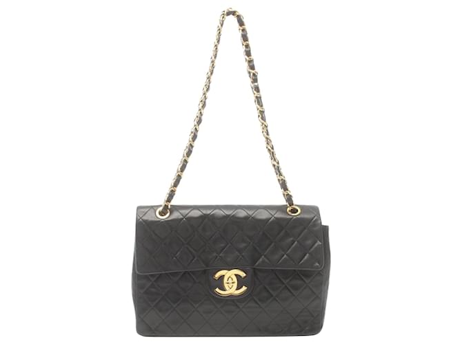 Timeless Chanel Matelassé Black Leather  ref.1562247