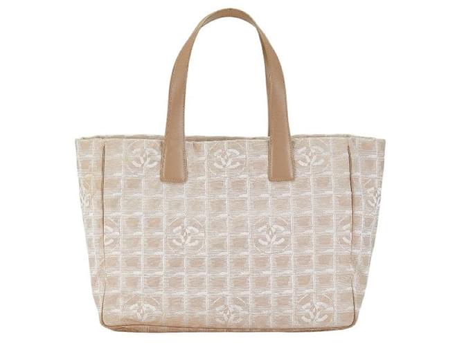 Chanel Nylon Couro Nova Linha de Viagem Tote MM Marrom Bege Lona  ref.1563192