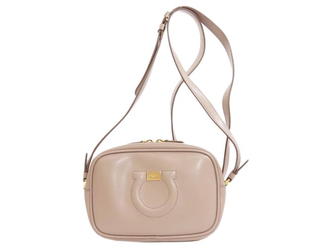 Salvatore Ferragamo Gancini Beige Cuero  ref.1563940