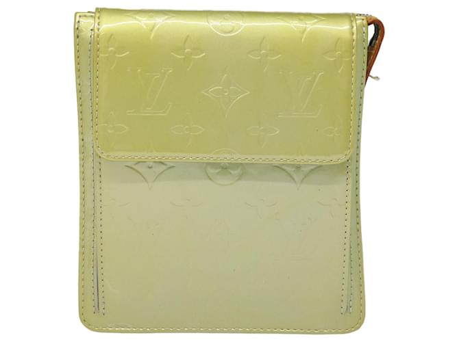 Louis Vuitton Mott Green Patent leather  ref.1564215