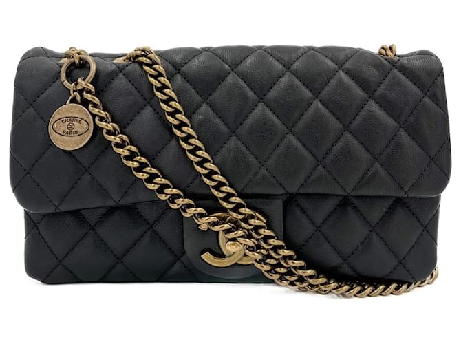 Timeless Chanel Bolsa de flap matelassê clássica de aba simples 2 vias preta Preto Couro  ref.1564951