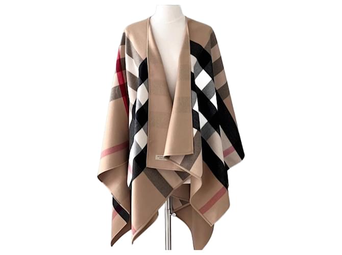 Autre Marque Burberry poncho Beige Wool  ref.1566793