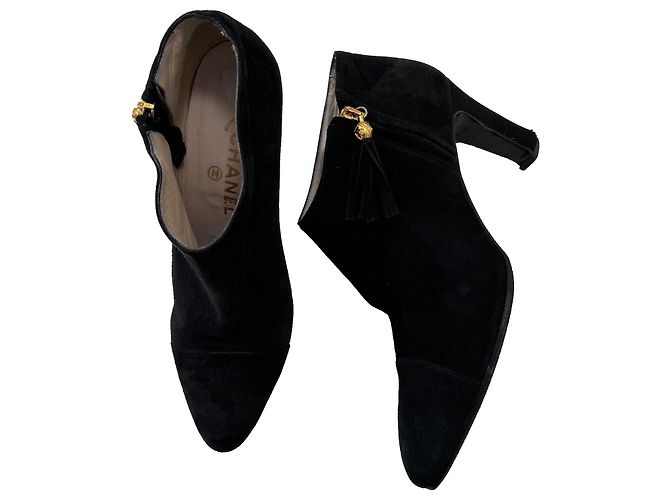 Chanel Bottes en daim à franges dorées Noir Bijouterie dorée