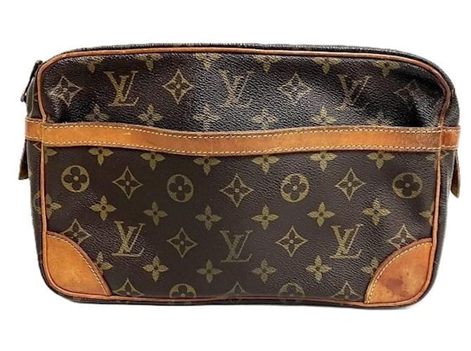 Bolsa Clutch Louis Vuitton Monogram Compiègne 28 Marrom Monograma Couro envernizado  ref.1579735