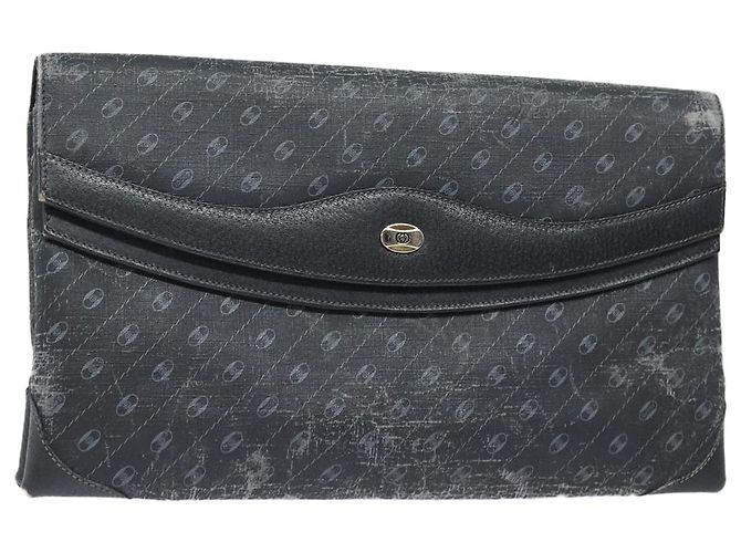 GUCCI Clutch Bag Leather Black Gold Auth 85496 Golden