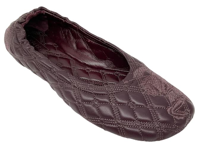 Burberry Poison Sadler Quilted Lambskin Ballerina Flats Dark red Leather ref.1586440 - Joli Closet