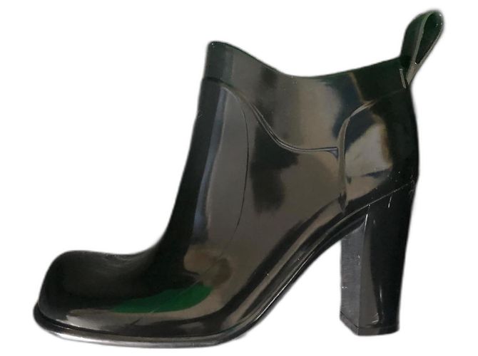 Botines Bottega Veneta Negros de Goma