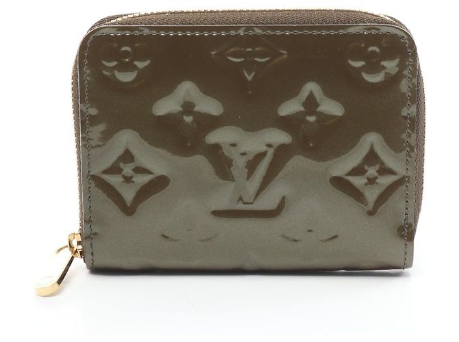 Monedero de charol caqui Louis Vuitton