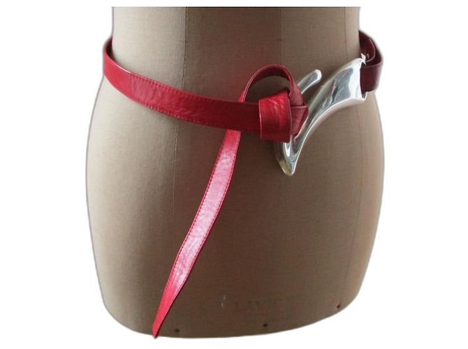 Tiffany & Co Roter und silberner Leder 'fish hook' Gürtel. 