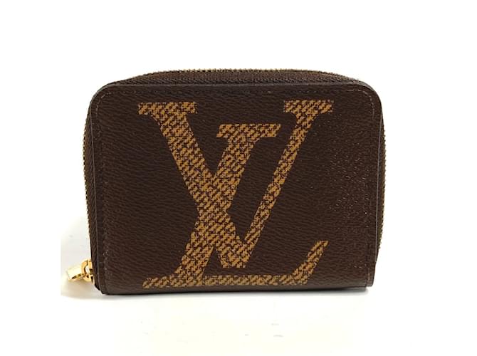 Louis Vuitton Monogram Giant Zippy Coin Purse Brown Patent leather  ref.1594014