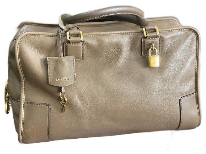 Loewe Amazona 36 Leder Handtasche Hellbraun